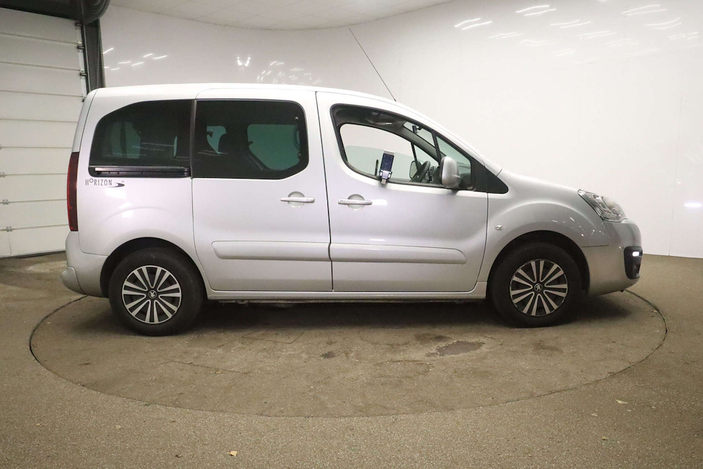 
								Peugeot Partner Tepee full									