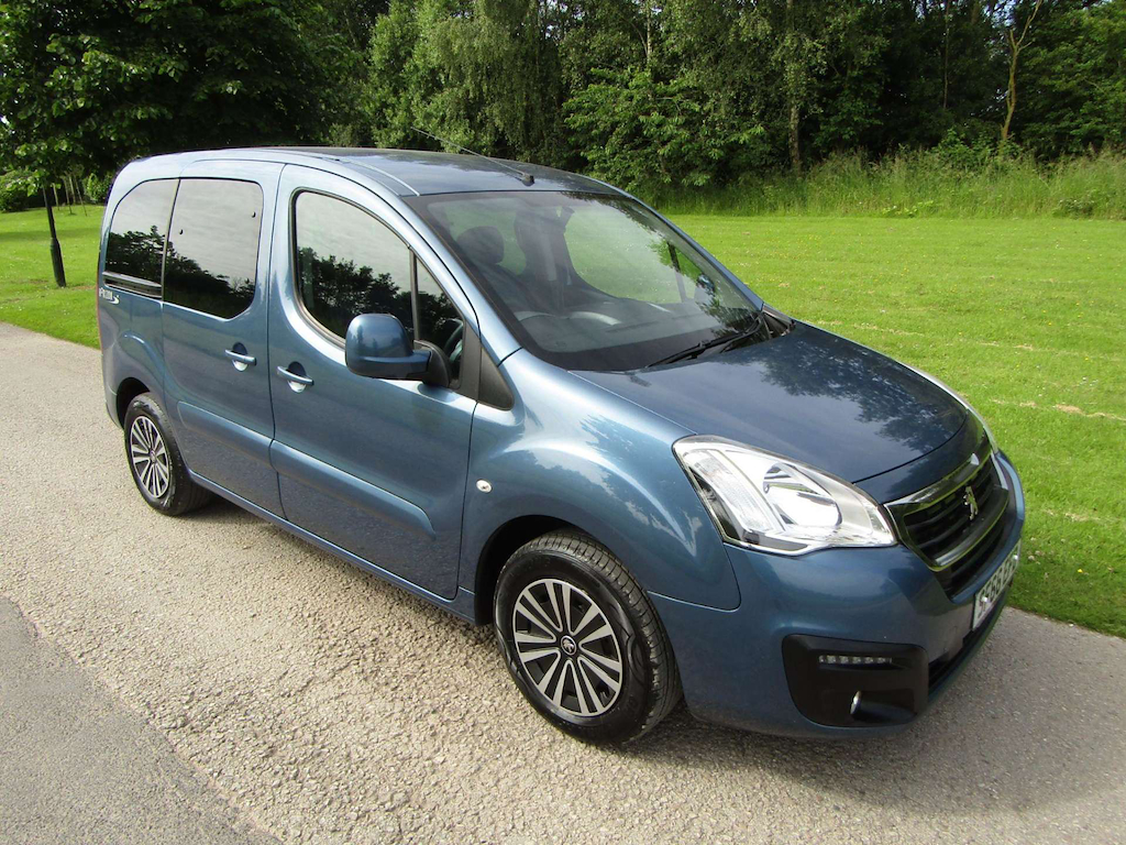 
								Peugeot Partner Tepee full									
