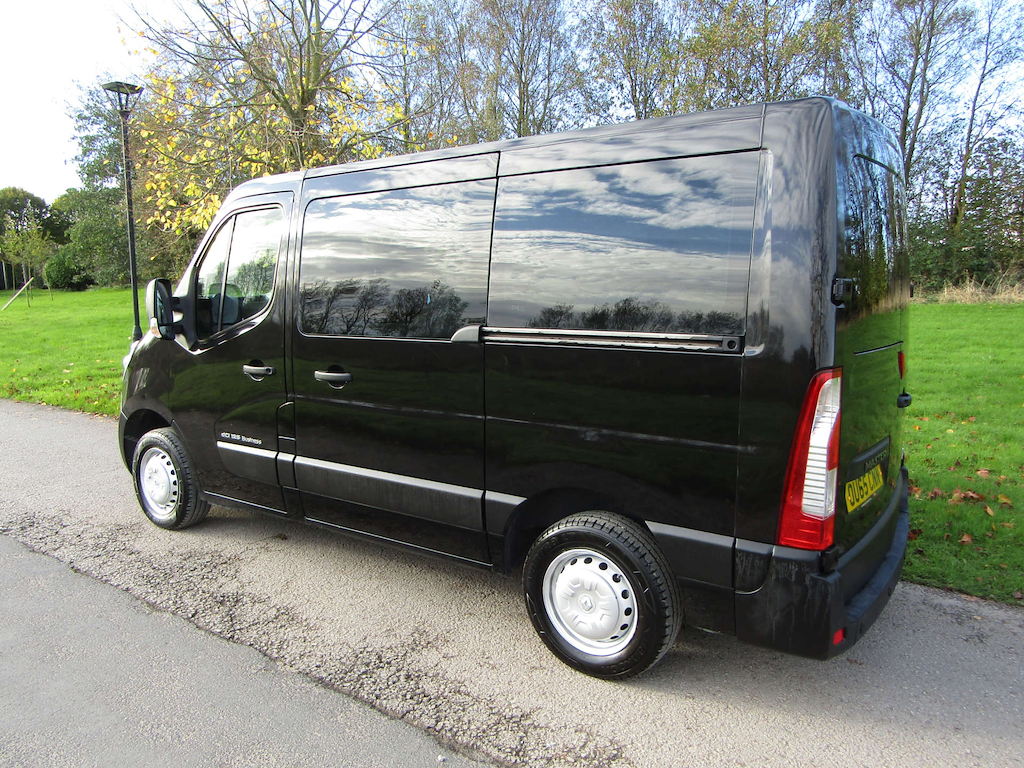
								Renault Master full									