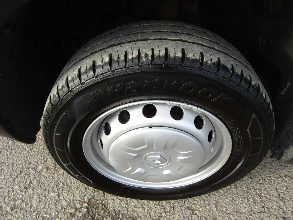 
								Renault Master full									