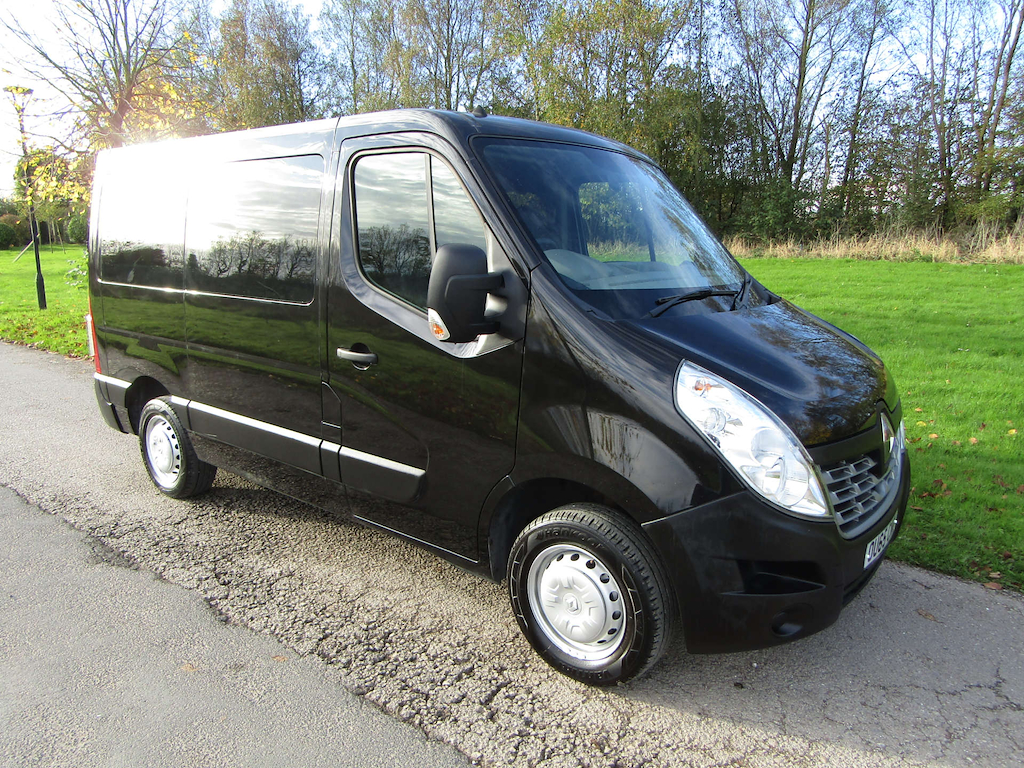 
								Renault Master full									