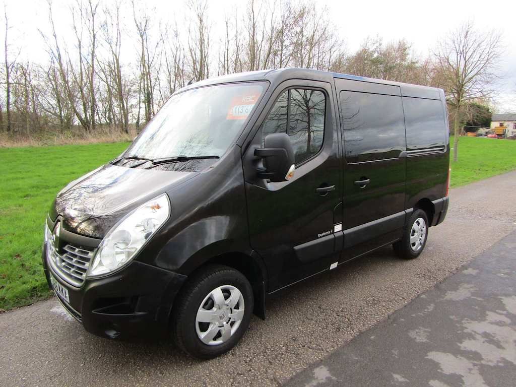 
								Renault Master full									