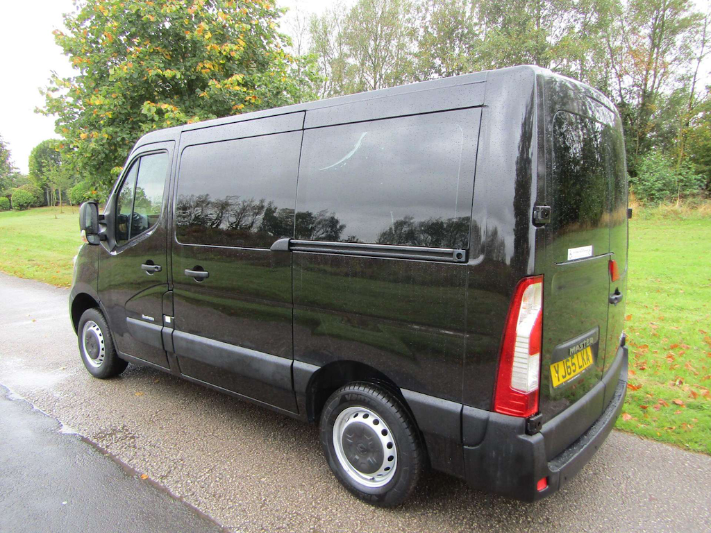
								Renault Master full									