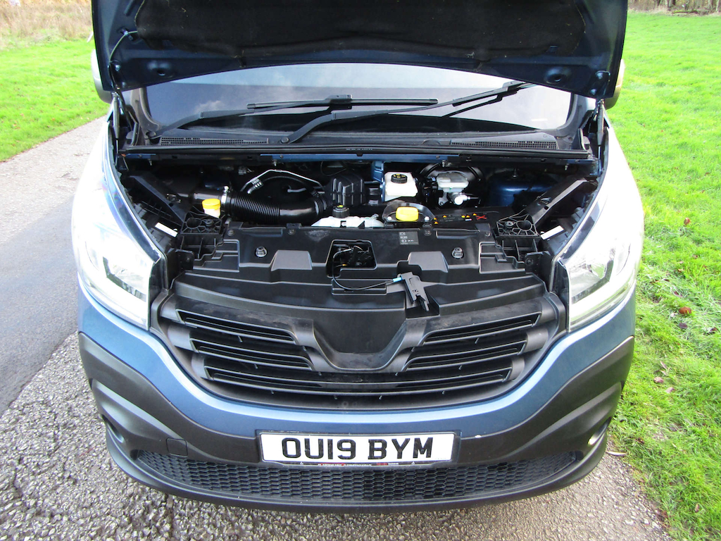 
								Renault Trafic full									