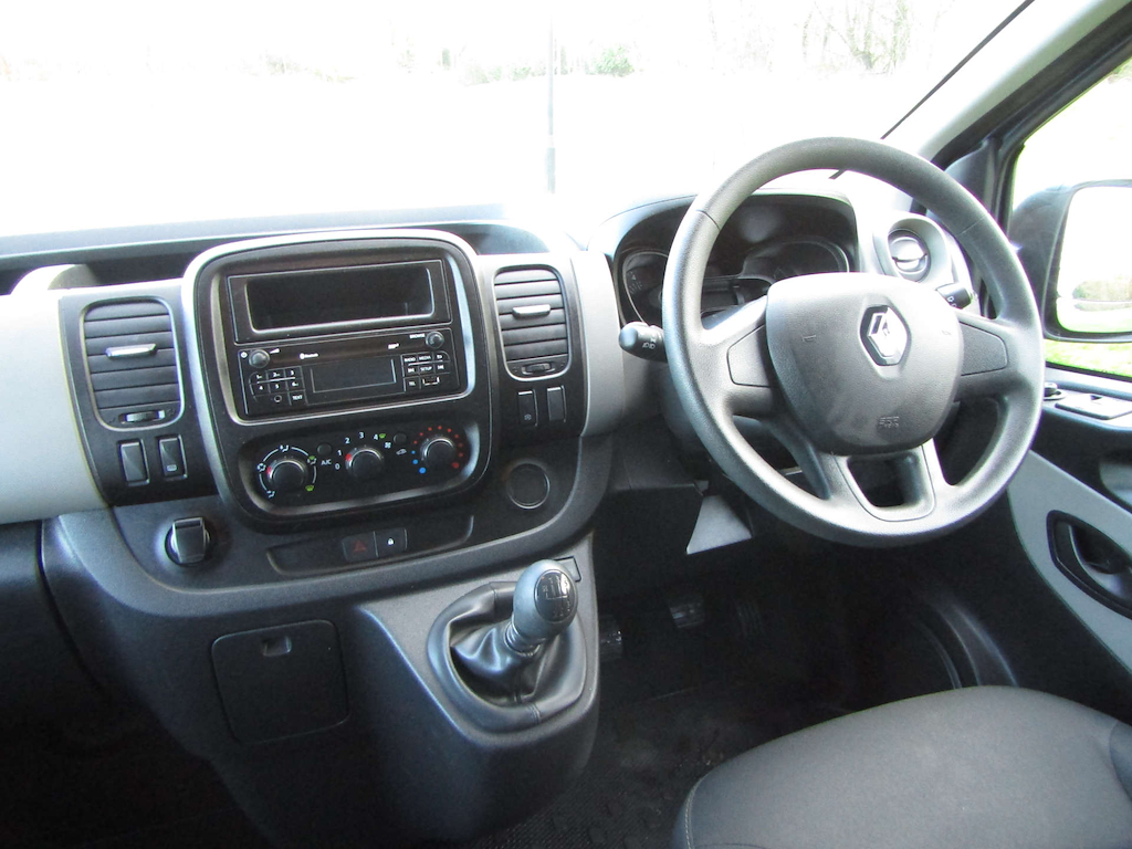 
								Renault Trafic full									