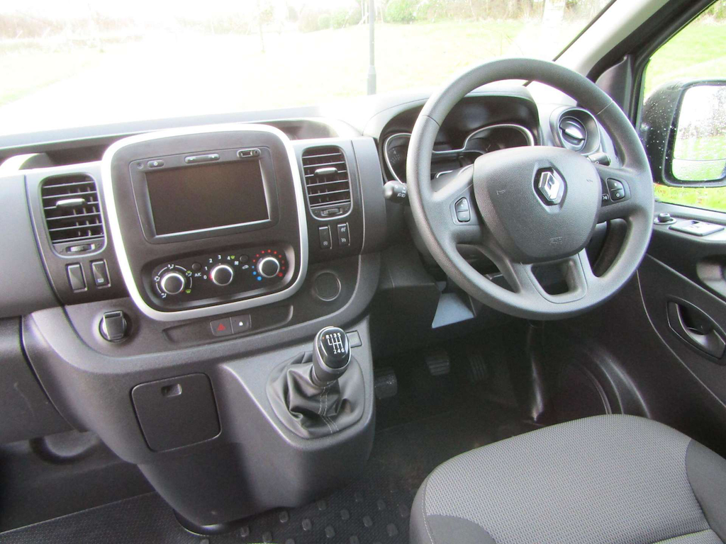 
								Renault Trafic full									