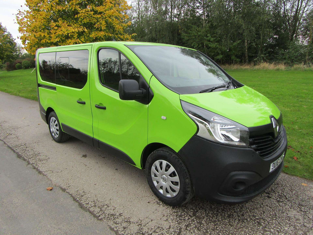 
								Renault Trafic full									