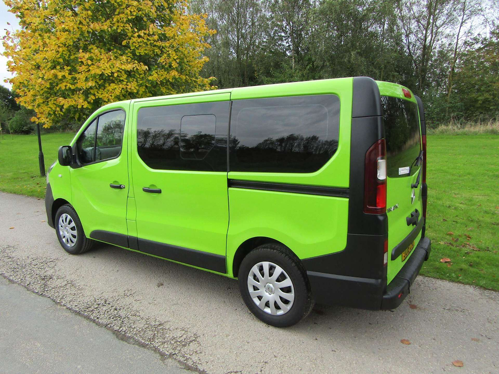 
								Renault Trafic full									