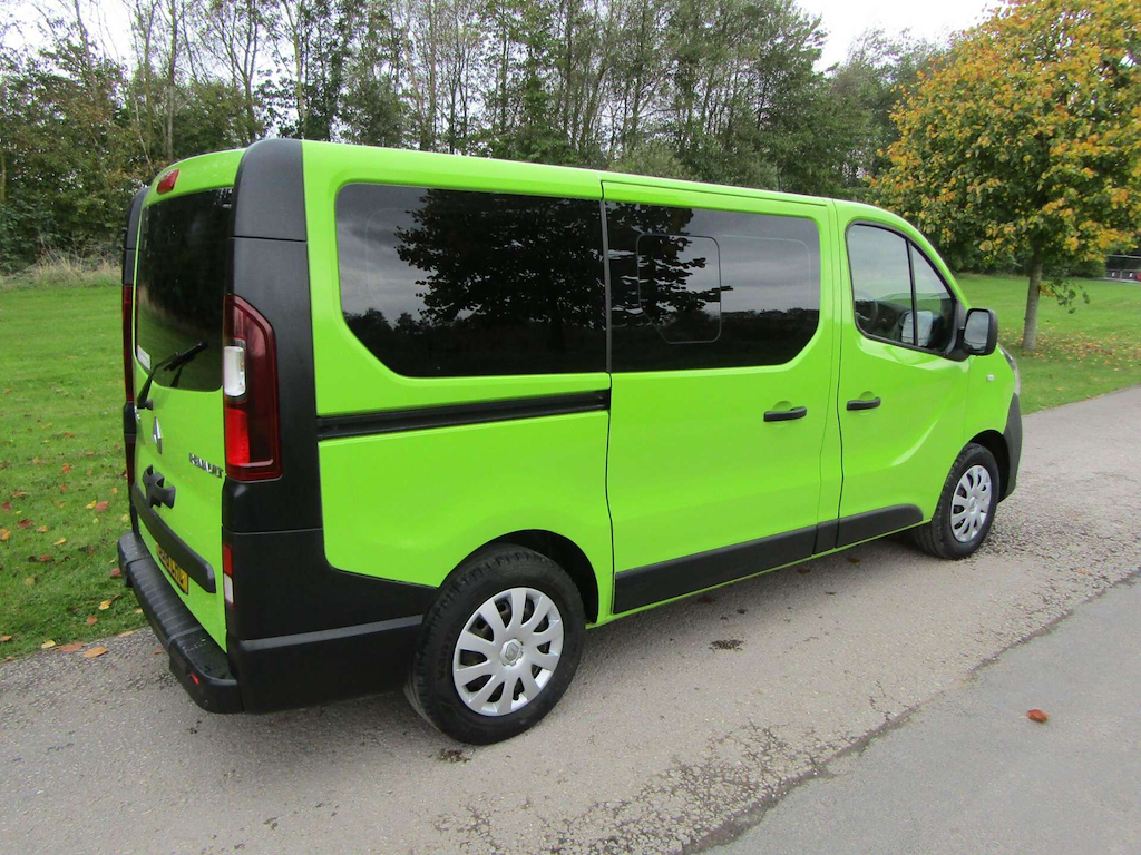 
								Renault Trafic full									