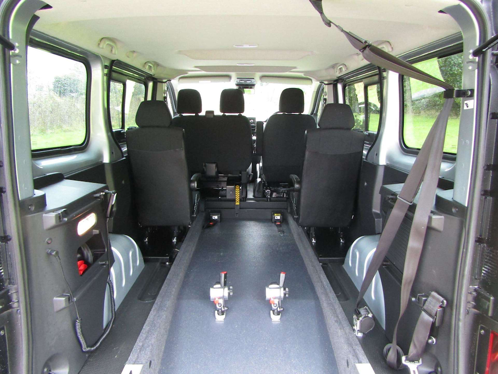 
								Renault Trafic full									