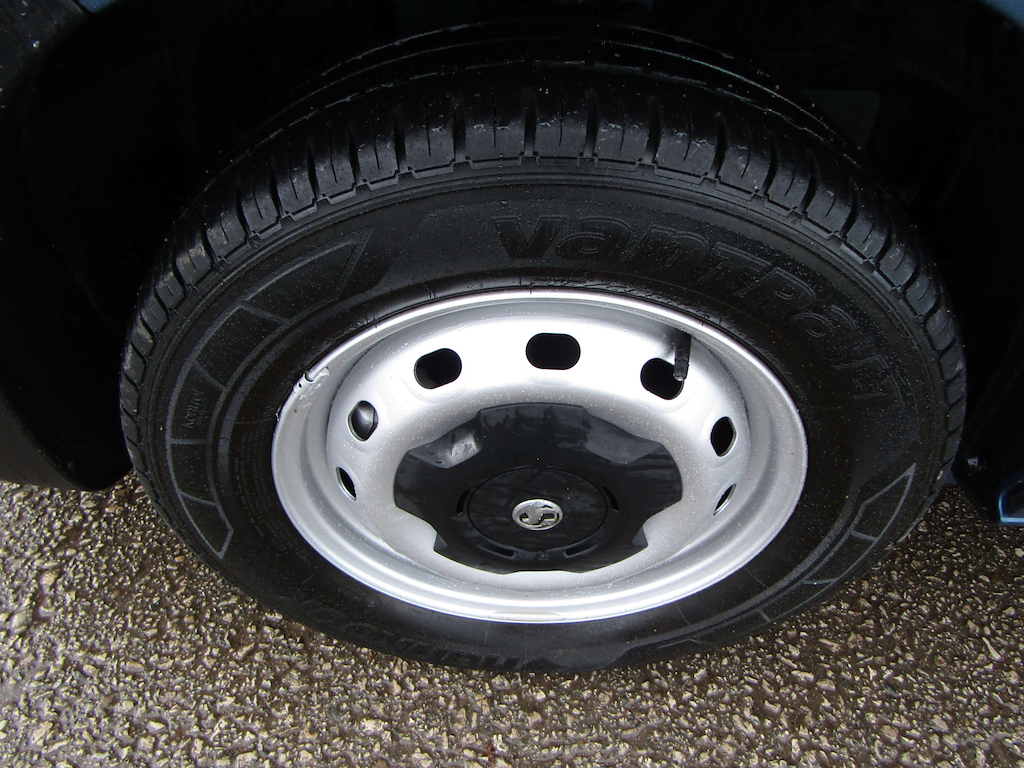 
								Vauxhall Vivaro full									