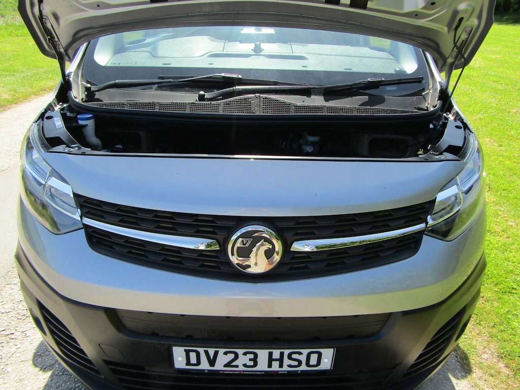 
								Vauxhall Vivaro full									