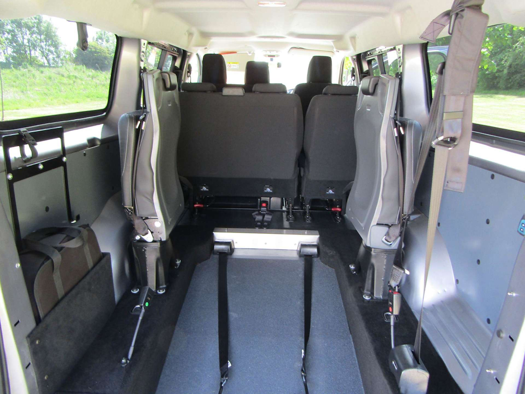 
								Vauxhall Vivaro full									