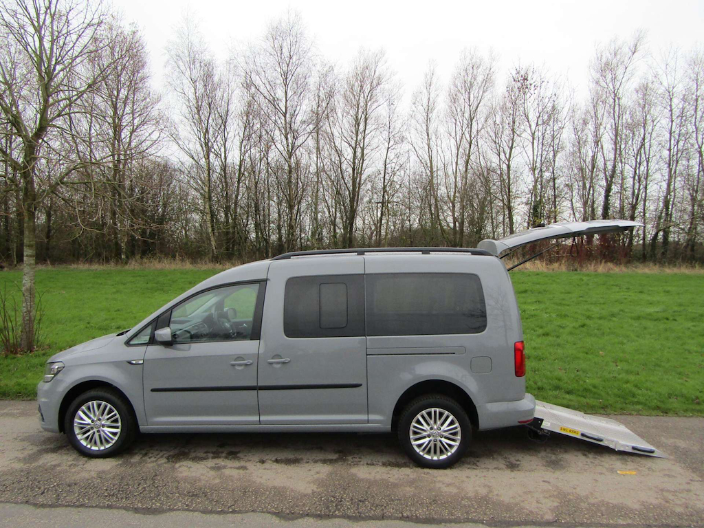 
								Volkswagen Caddy Maxi Life full									