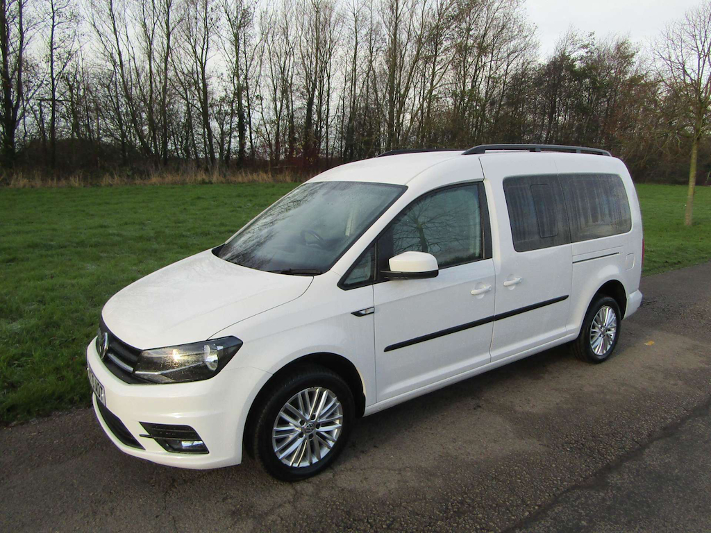 
								Volkswagen Caddy Maxi Life full									