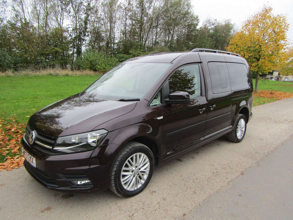 
								Volkswagen Caddy Maxi Life full									