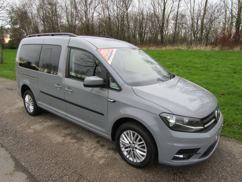 
								Volkswagen Caddy Maxi Life full									