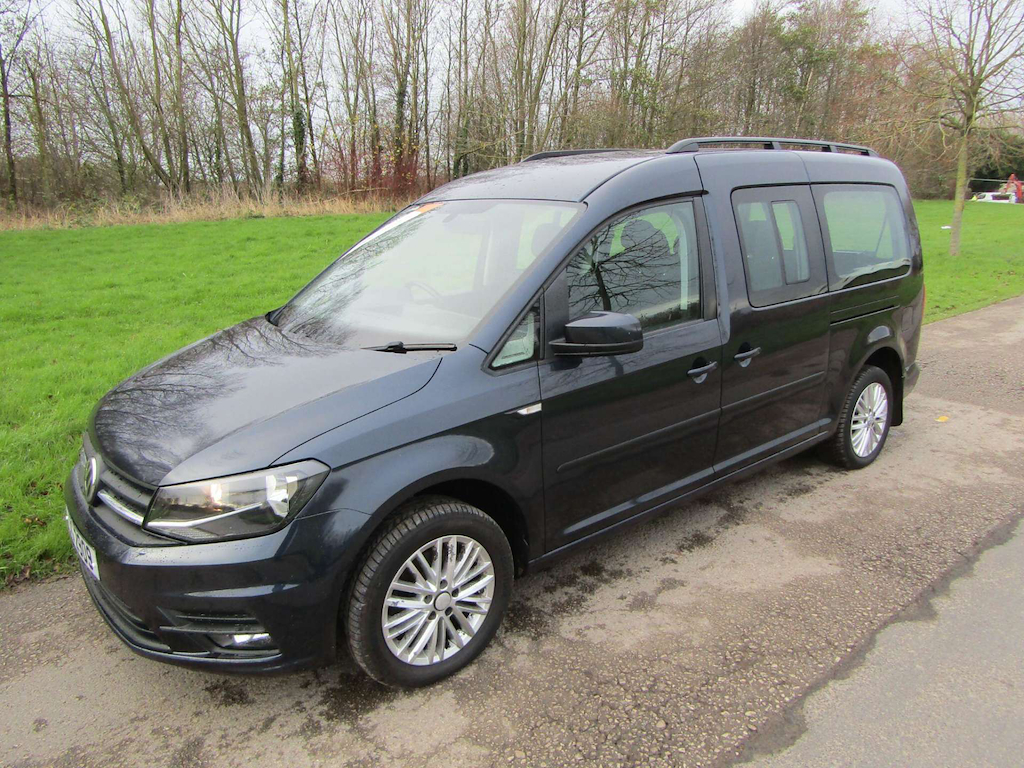 
								Volkswagen Caddy Maxi Life full									