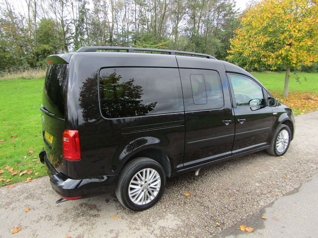 
								Volkswagen Caddy Maxi Life full									