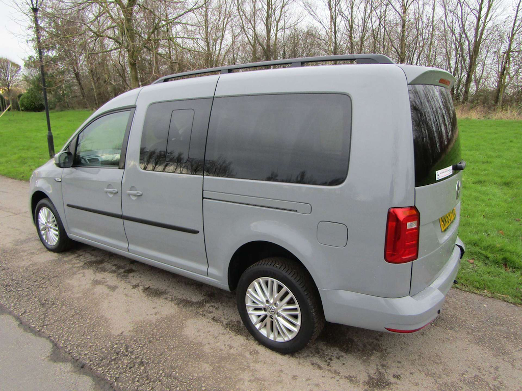 
								Volkswagen Caddy Maxi Life full									