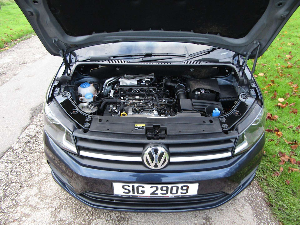 
								Volkswagen Caddy Maxi Life full									