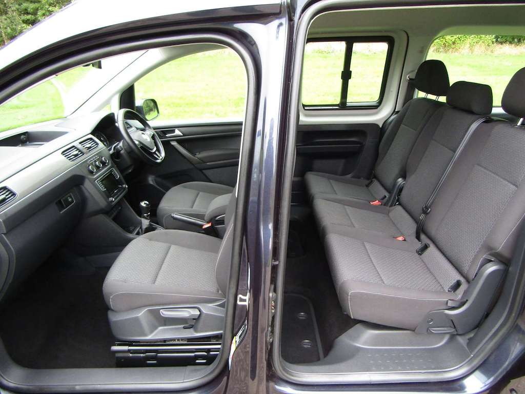 
								Volkswagen Caddy Maxi Life full									