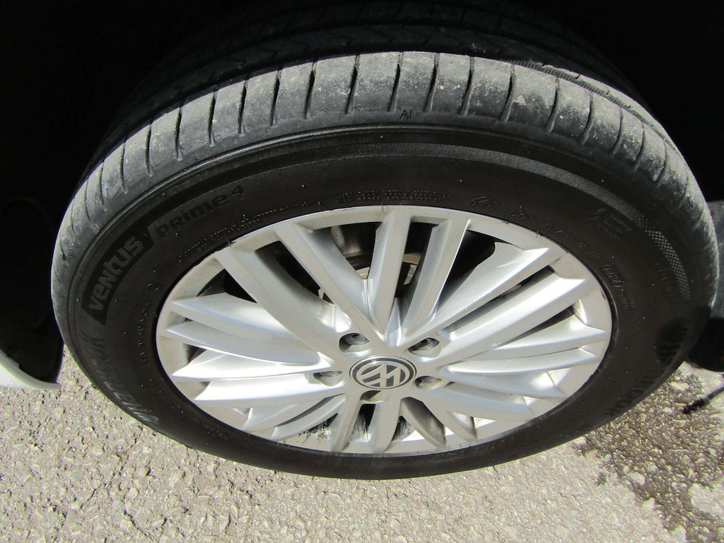 
								Volkswagen Caddy Maxi Life full									