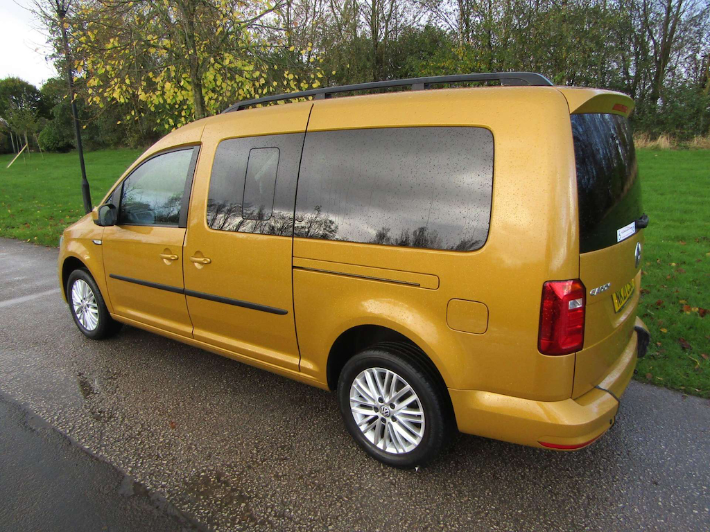 
								Volkswagen Caddy Maxi Life full									