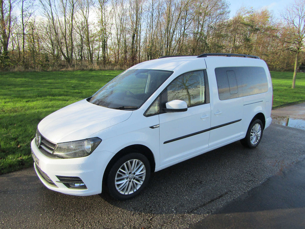 
								Volkswagen Caddy Maxi Life full									