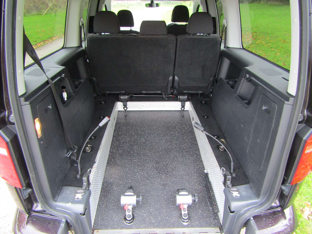 
								Volkswagen Caddy Maxi Life full									