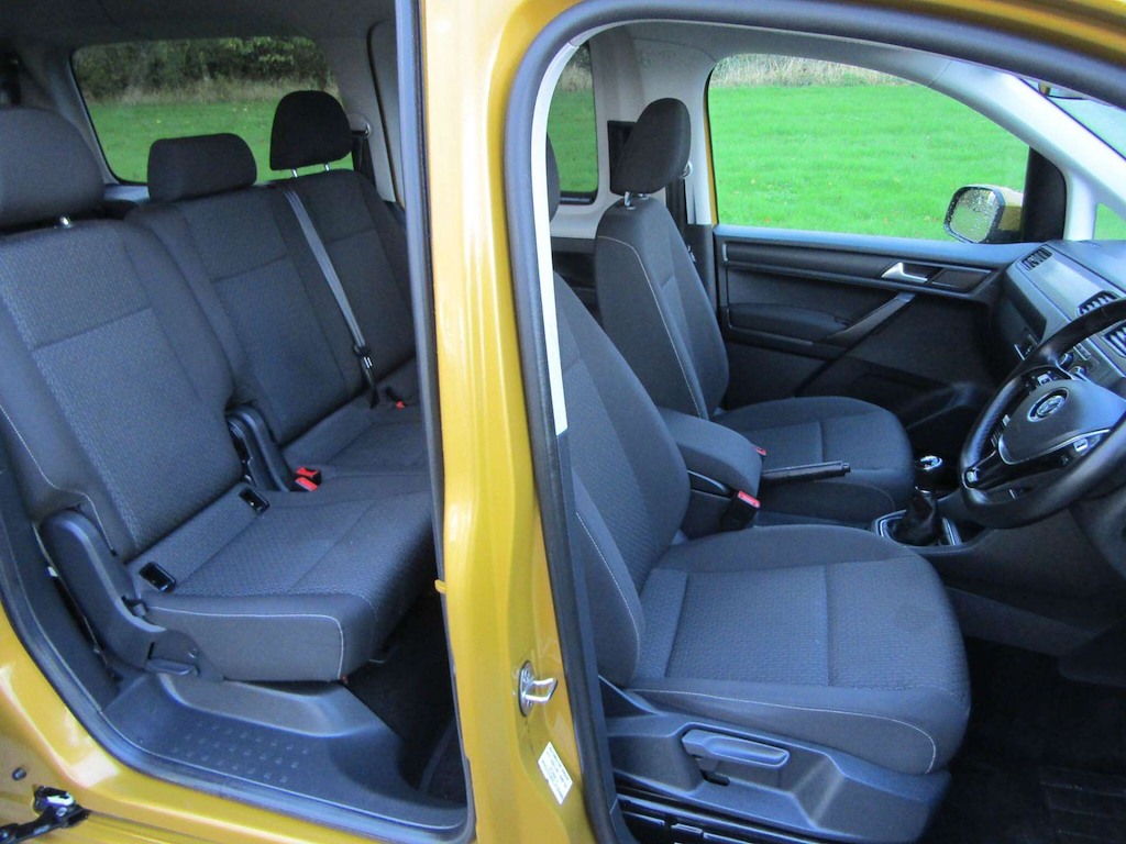 
								Volkswagen Caddy Maxi Life full									
