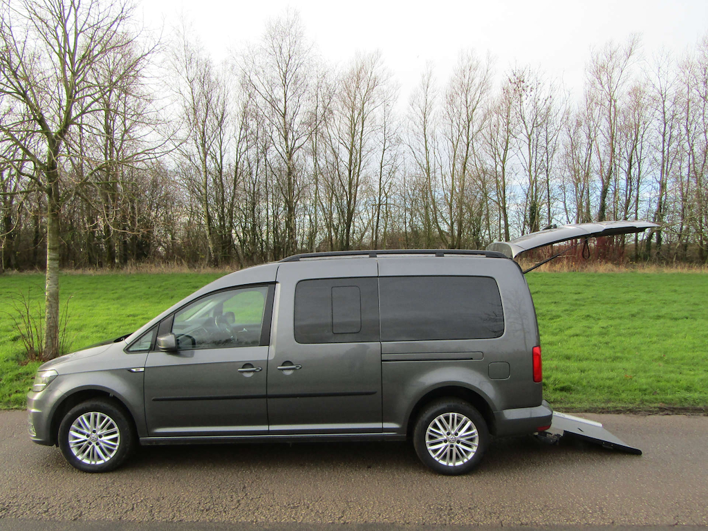 
								Volkswagen Caddy Maxi Life full									
