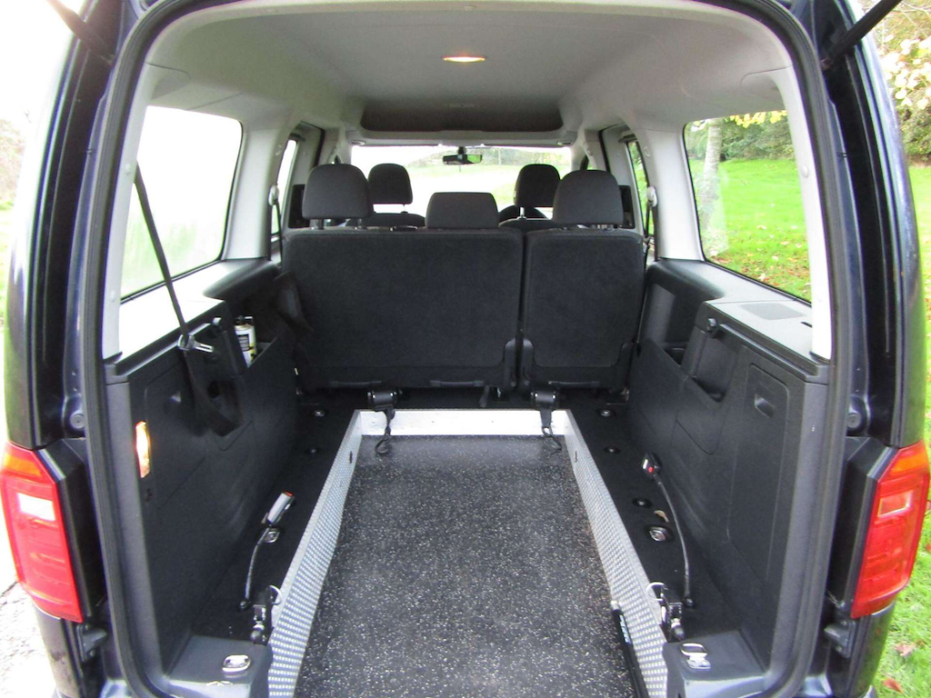 
								Volkswagen Caddy Maxi Life full									