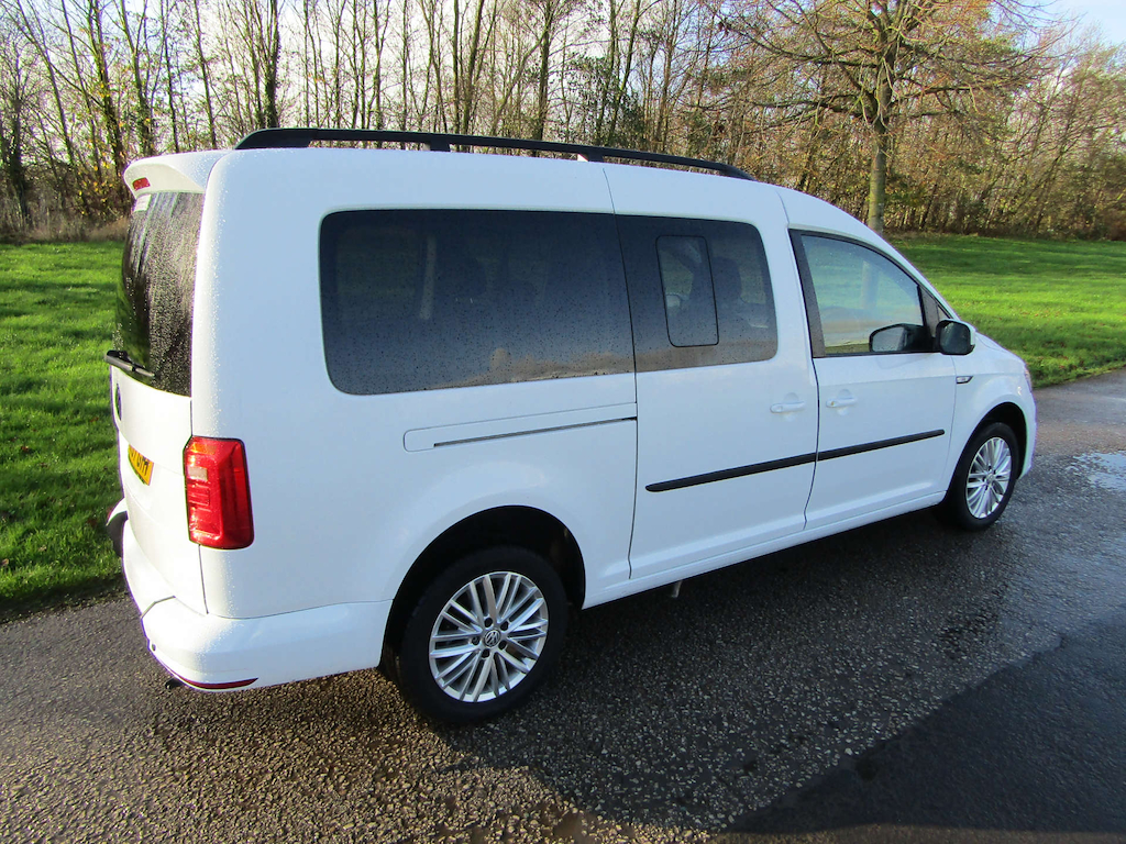 
								Volkswagen Caddy Maxi Life full									