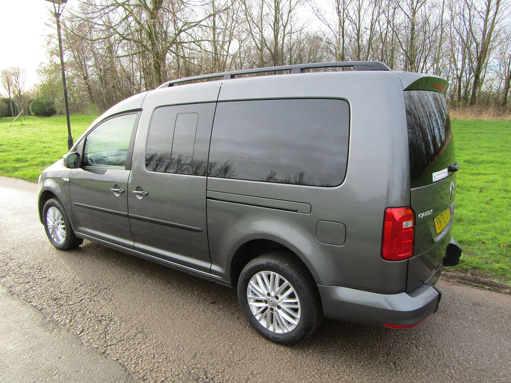 
								Volkswagen Caddy Maxi Life full									