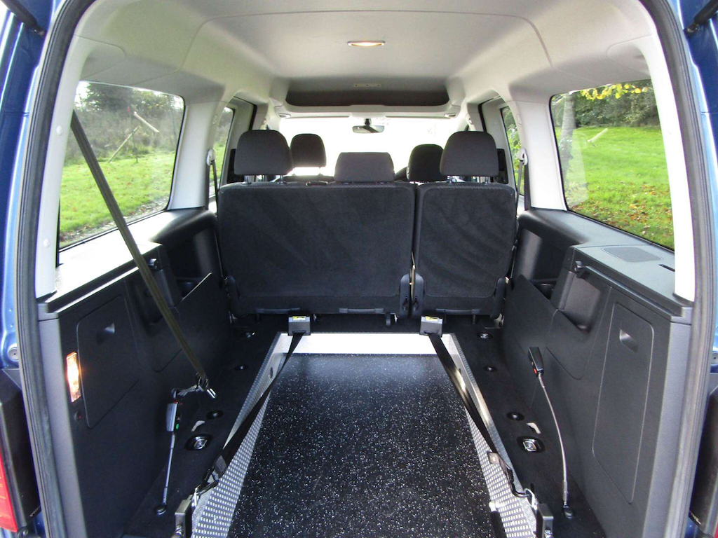 
								Volkswagen Caddy Maxi Life full									