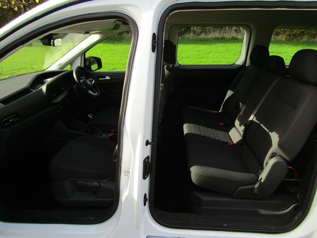 
								Volkswagen Caddy Maxi Life full									