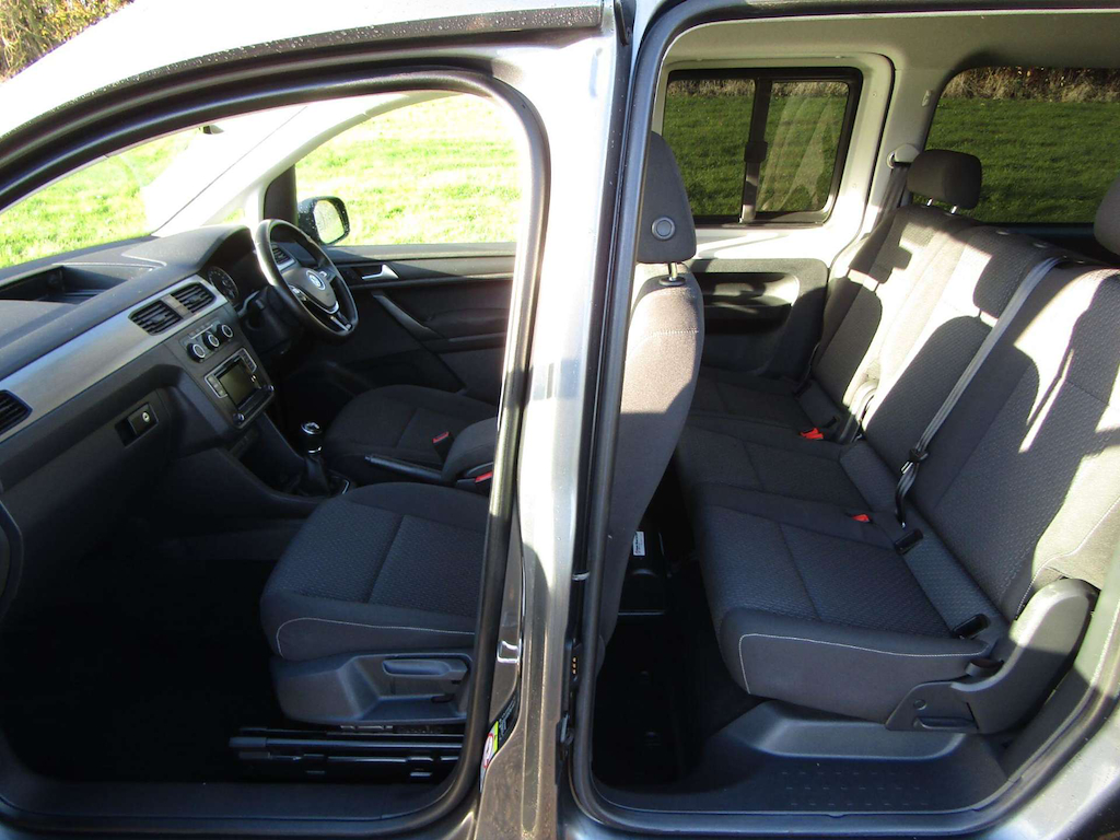 
								Volkswagen Caddy Maxi Life full									