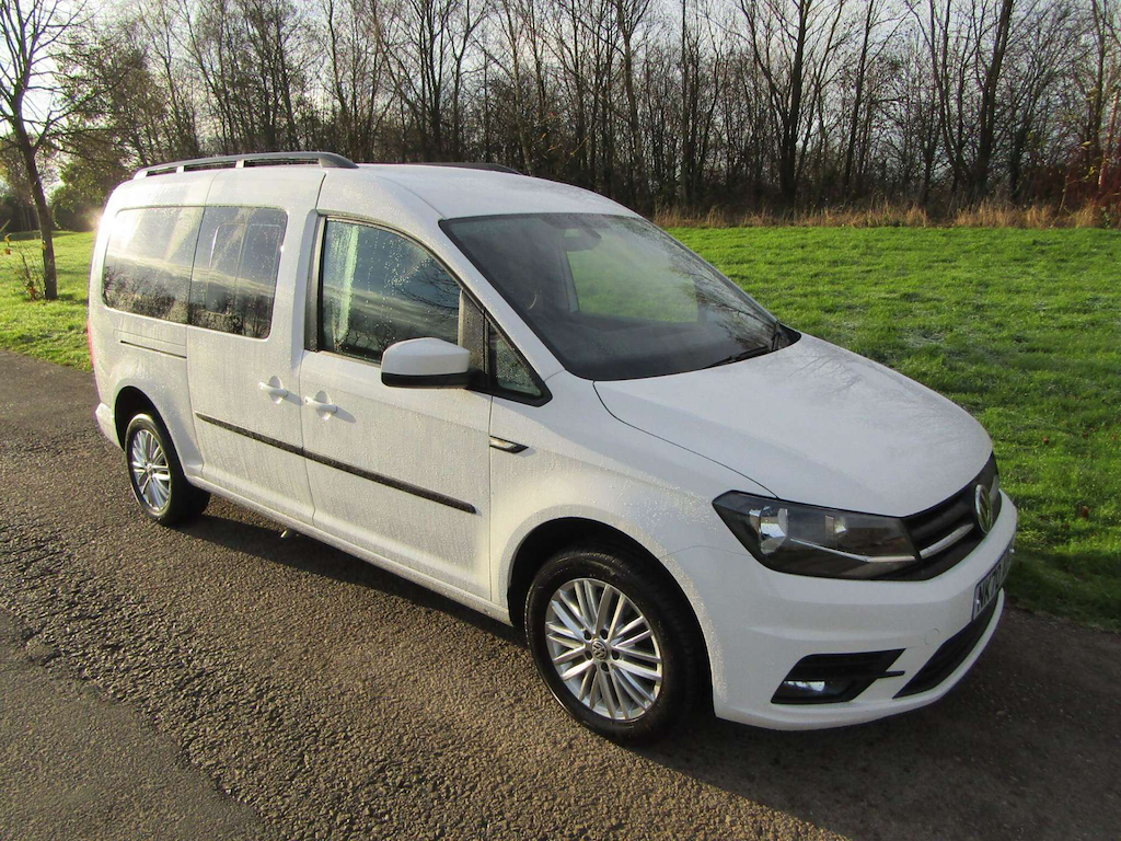 
								Volkswagen Caddy Maxi Life full									