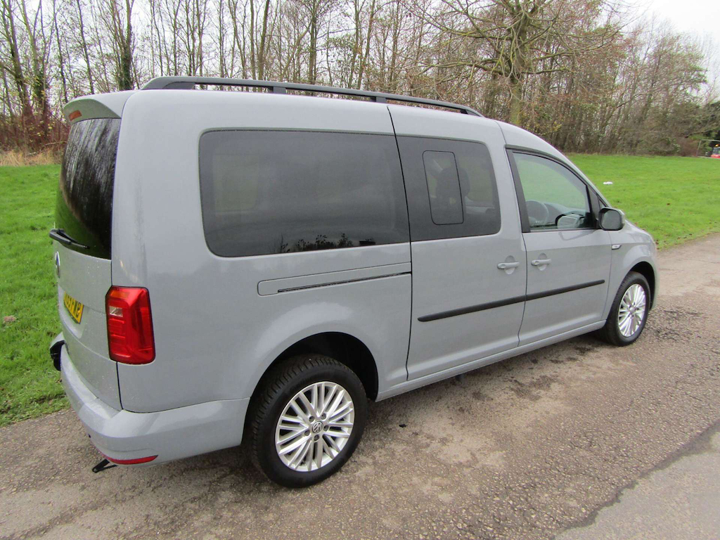 
								Volkswagen Caddy Maxi Life full									