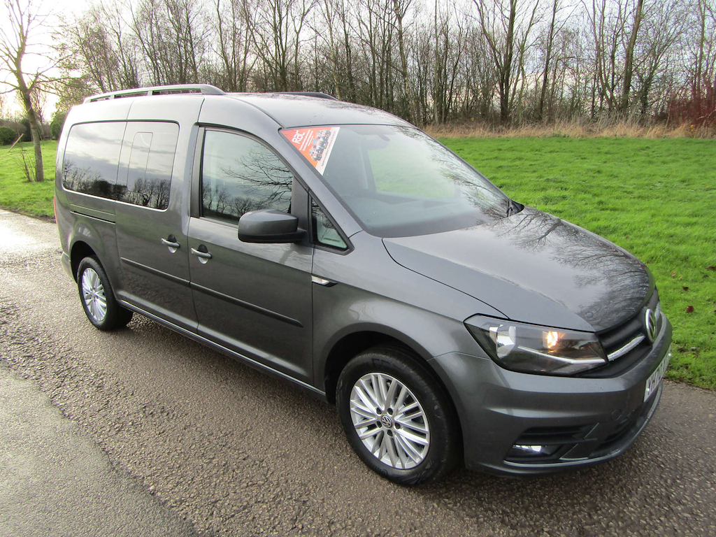 
								Volkswagen Caddy Maxi Life full									