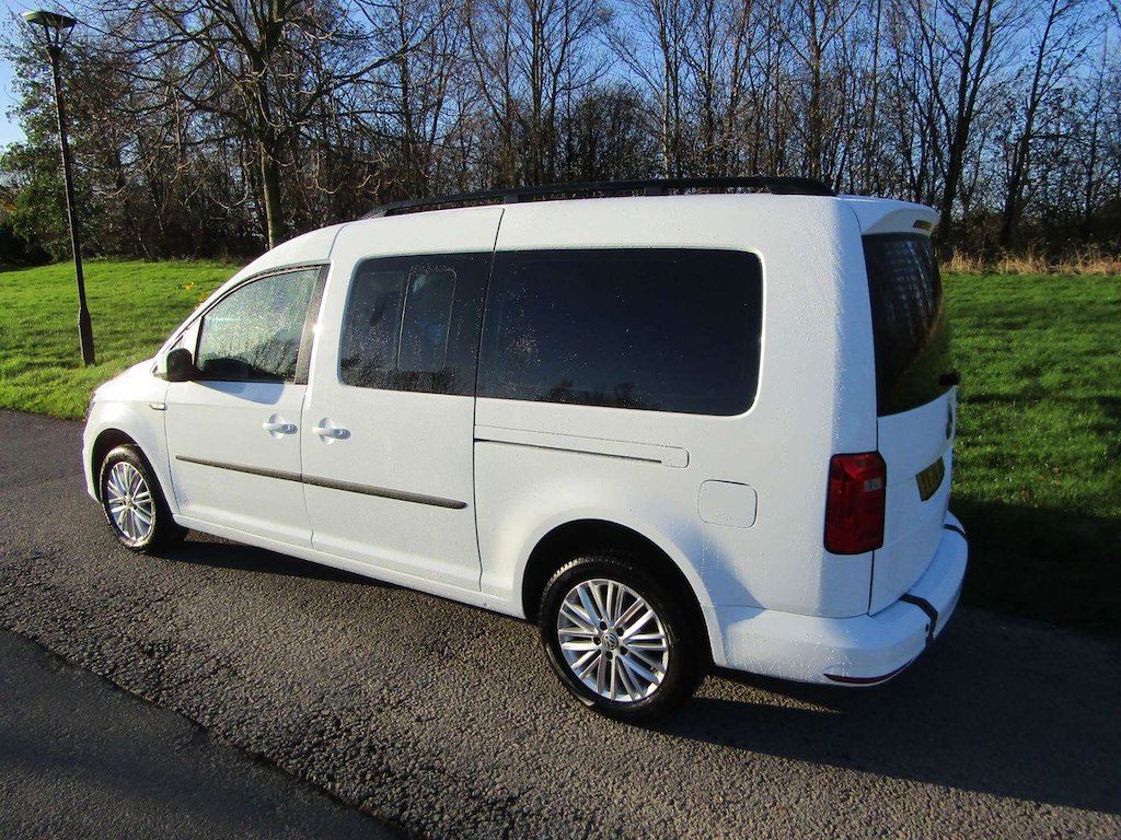 
								Volkswagen Caddy Maxi Life full									