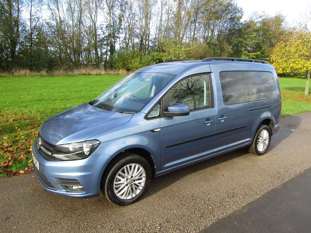 
								Volkswagen Caddy Maxi Life full									