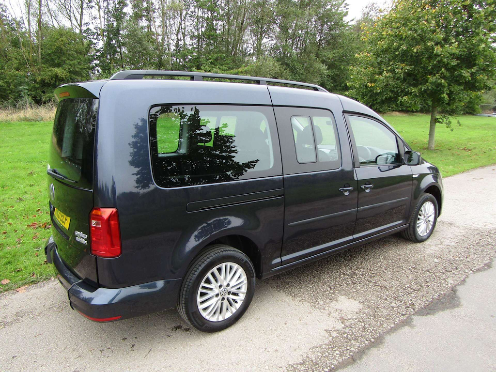 
								Volkswagen Caddy Maxi Life full									