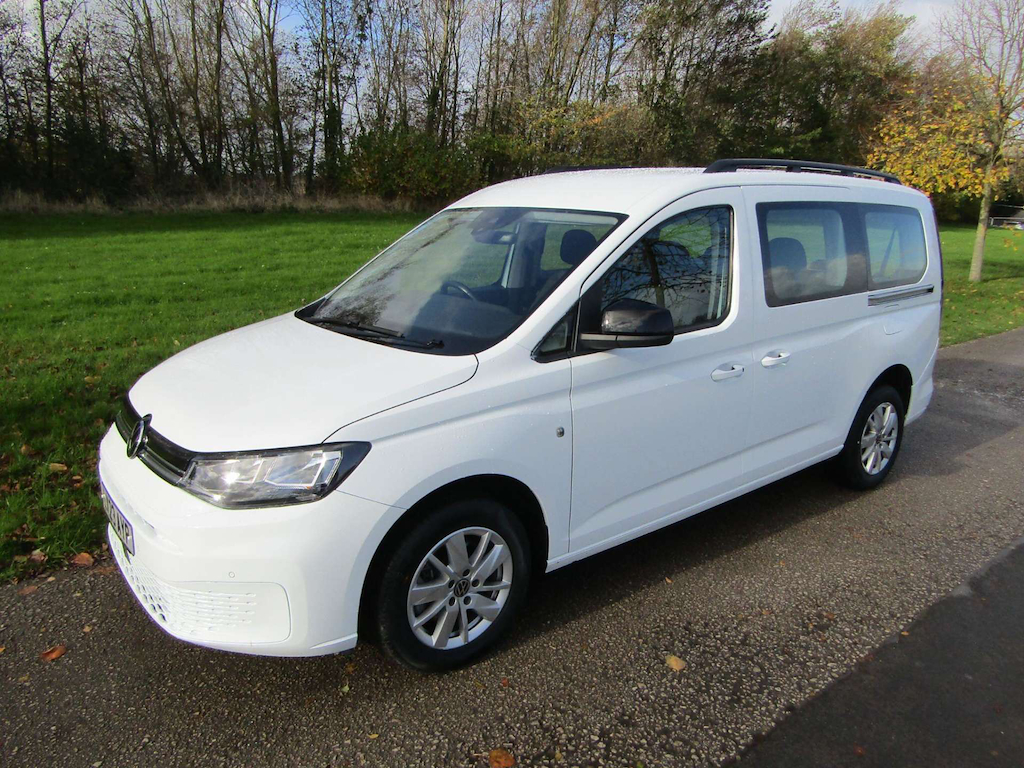 
								Volkswagen Caddy Maxi Life full									