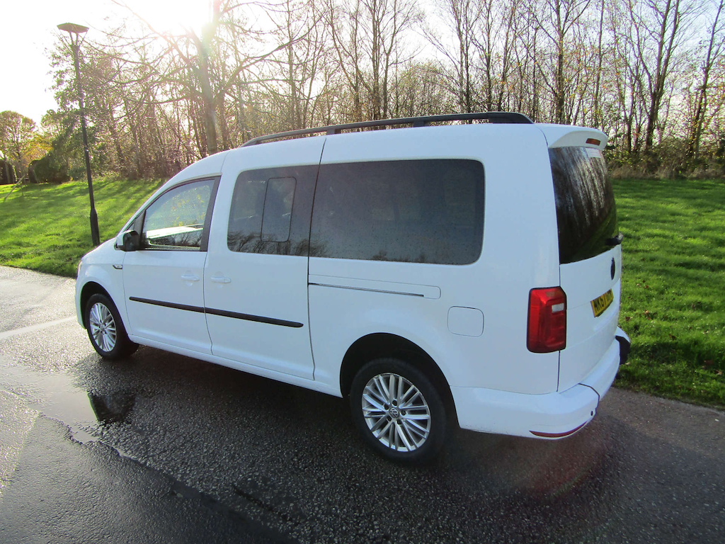 
								Volkswagen Caddy Maxi Life full									