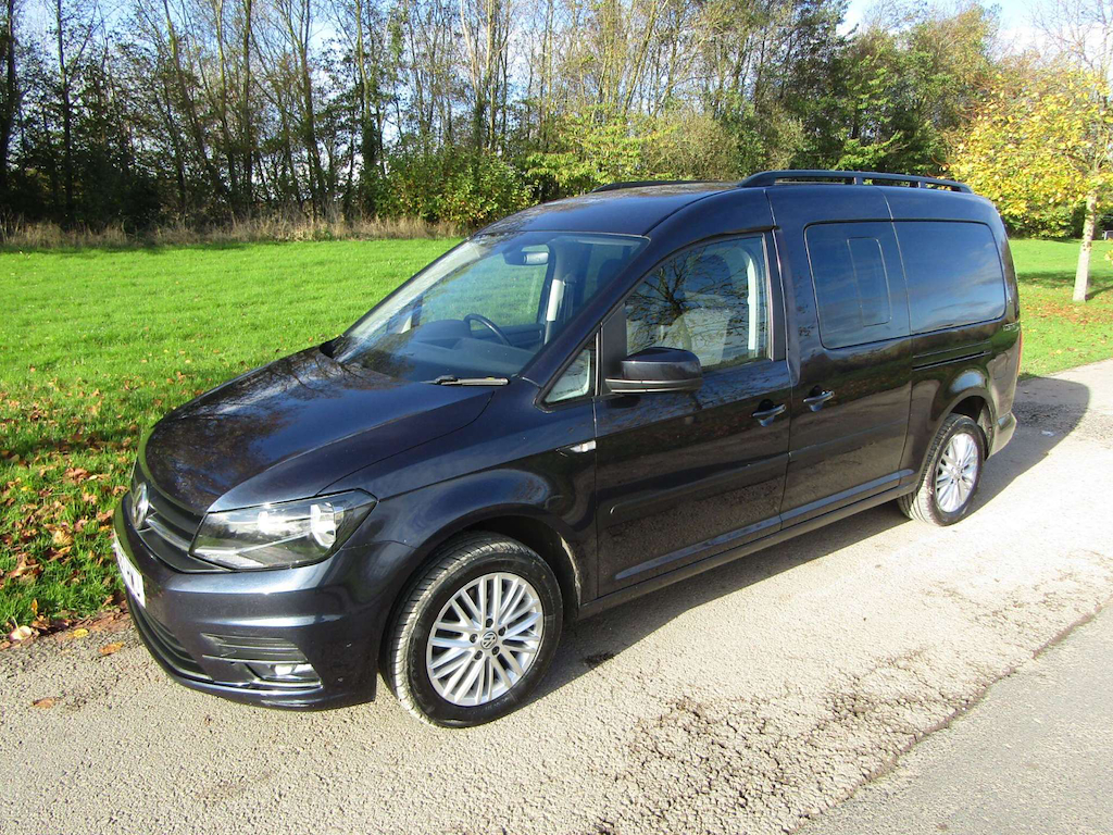 
								Volkswagen Caddy Maxi Life full									