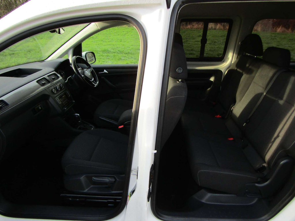 
								Volkswagen Caddy Maxi Life full									