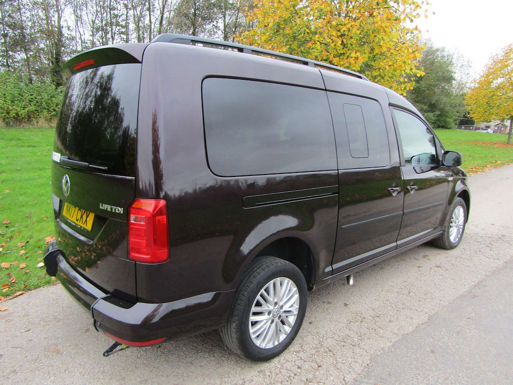 
								Volkswagen Caddy Maxi Life full									