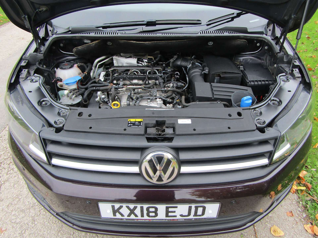 
								Volkswagen Caddy Maxi Life full									